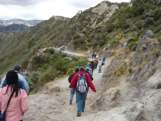 Quilotoa Ecuador Tours